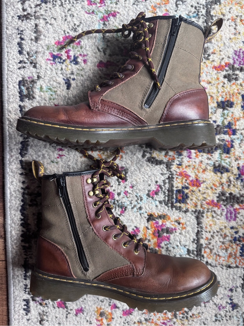 Dr. Martens Panely Boots 7 - Picture 5 of 8